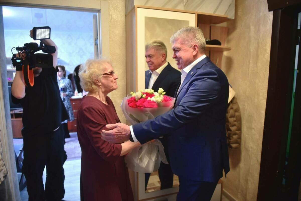 Чаллыда Россия Герое Сергей Чебневның әнисен котладылар