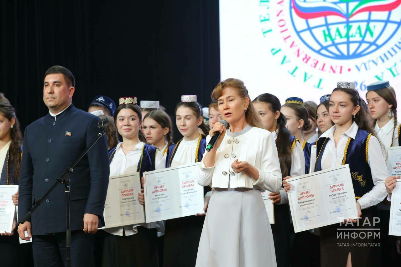 Минзәлия Закирова: Жюри балаларның галимнәр телендә проектлар яклый белүенә шаккаткан
