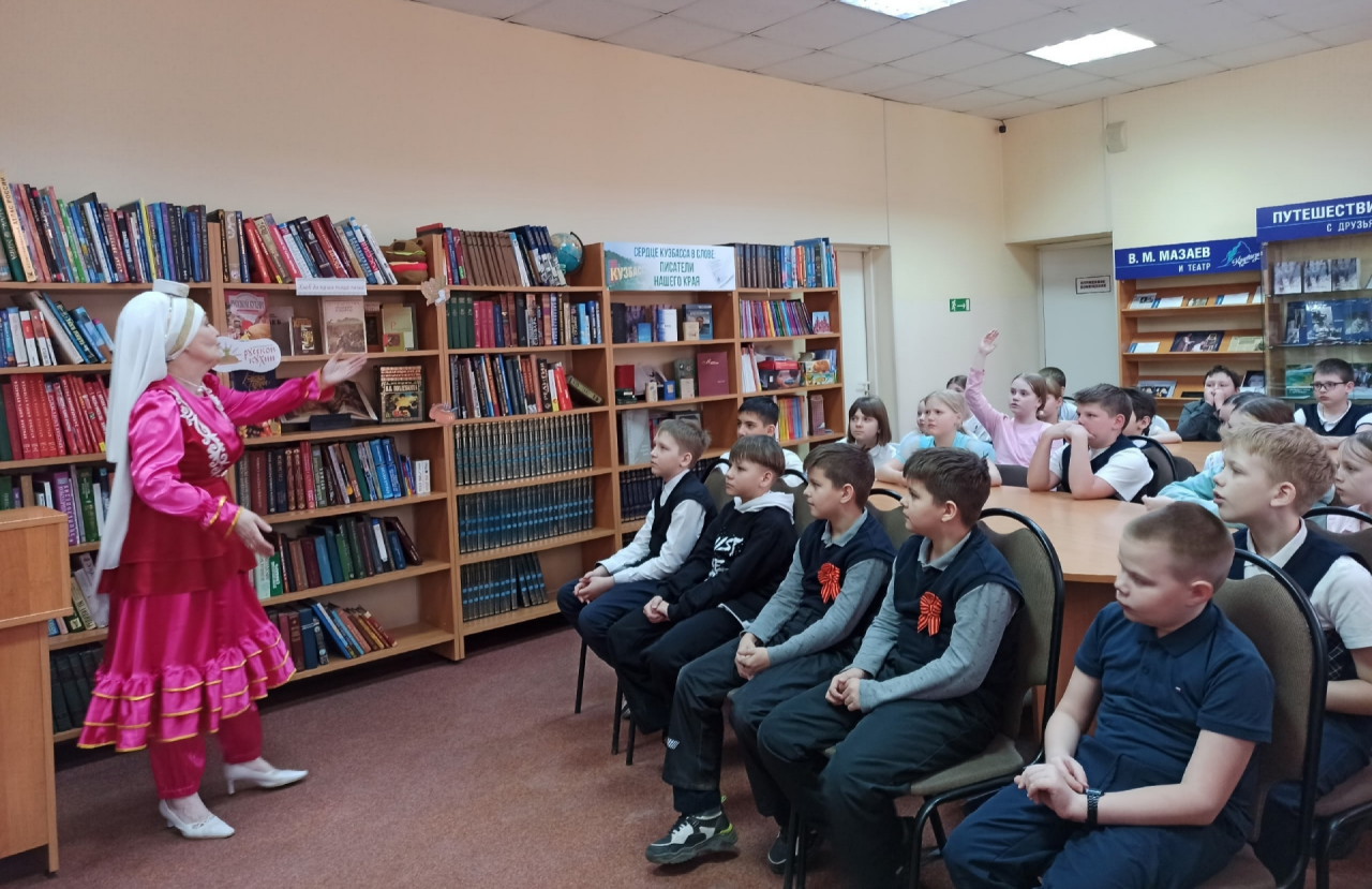 Кемерово шәһәрендә «Татар халкы традицияләре дөньясы» дип аталган очрашу узган