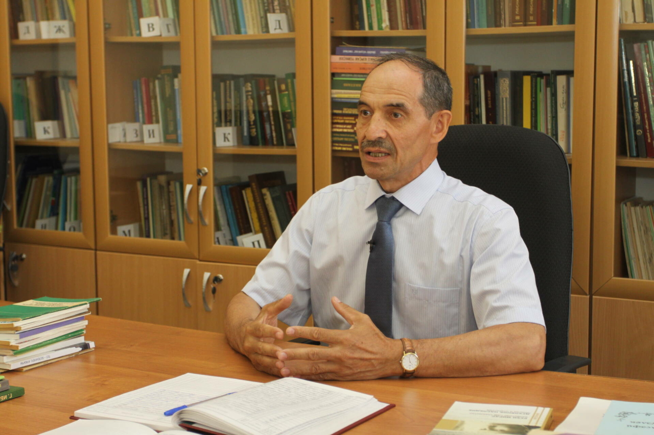 Әлфәт Закирҗанов: Тукай бүләгенә кем лаек?