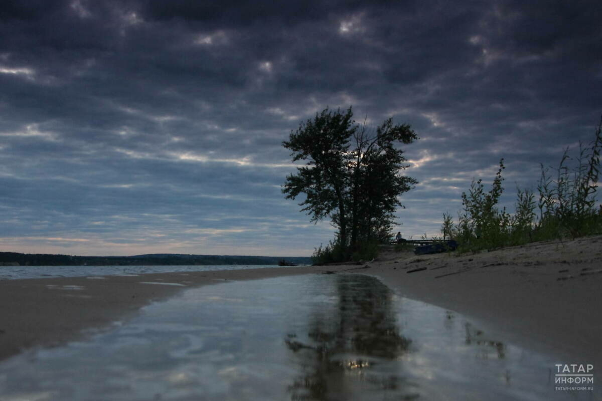 Татарстанда тизлеге секундына 20 метрга кадәр җиткән җил иртәгә дә саклана