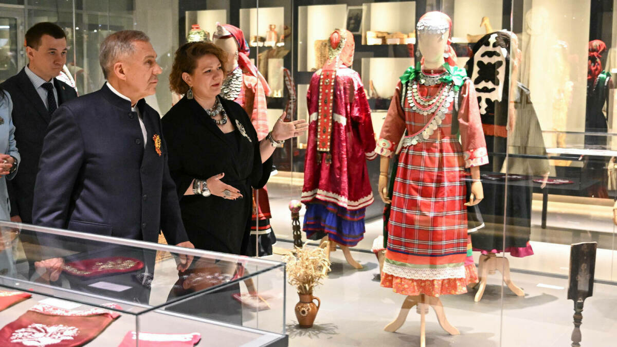 Рөстәм Миңнеханов Казанда ачылган уникаль осталык үзәгендә булды