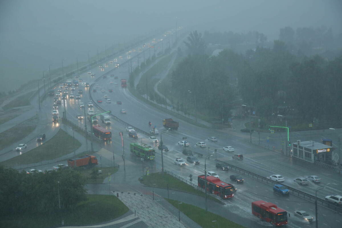 Татарстанда бүген томан, яңгыр һәм көчле җил көтелә