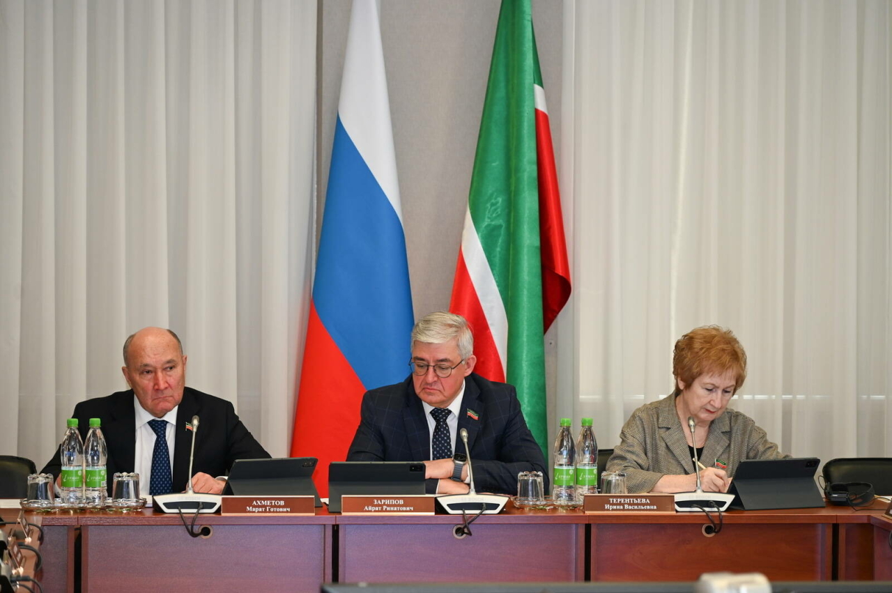 Марат Әхмәтов: Быел өч ай нәтиҗәләре буенча республика икътисады уңай динамика күрсәтә