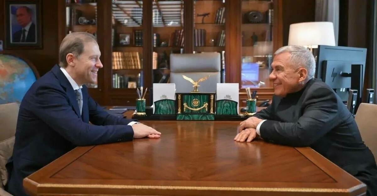 Миңнеханов һәм Мантуров Казан авиазаводын техник яктан яңадан җиһазлау турында сөйләште