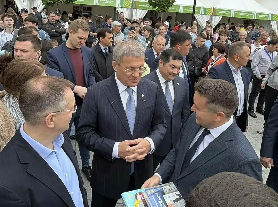 Рөстәм Галиуллин Мединский һәм Хәбировка уртак китап бастыру проекты турында сөйләде