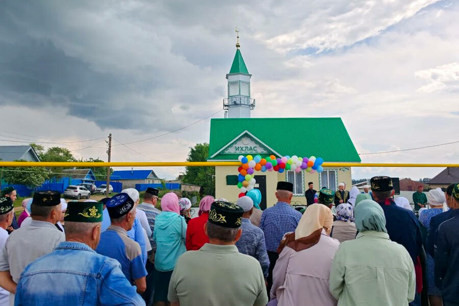 Менделеевск районының Татар Тәкәше авылында яңа «Ихлас» мәчете ачылды