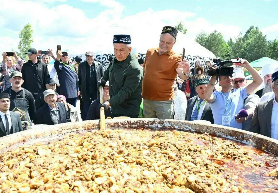 Рөстәм Миңнеханов Бөтенроссия авыл Сабан туенда катнашты