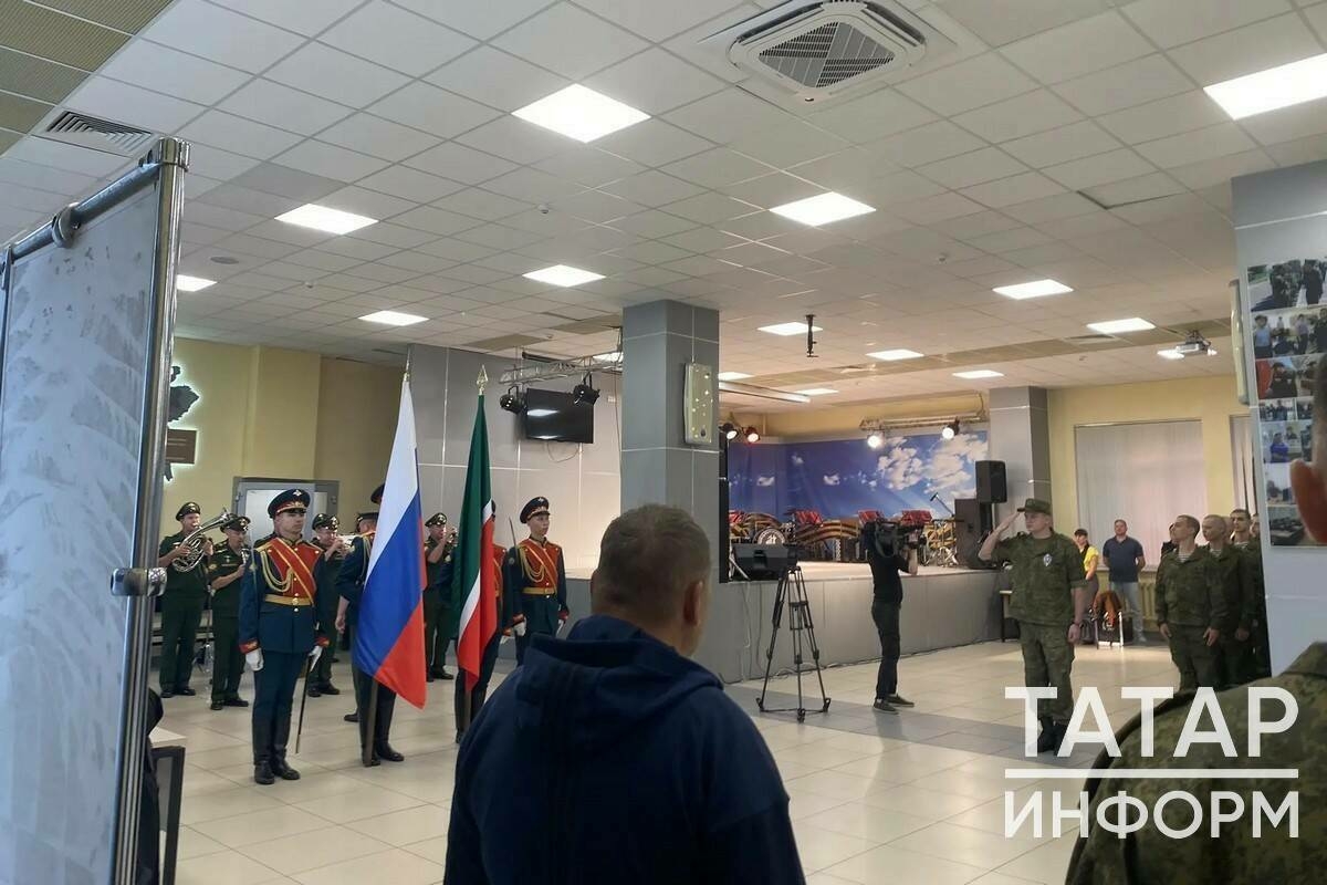 Казаннан 150гә якын егетне хезмәт итү урыннарына озаттылар