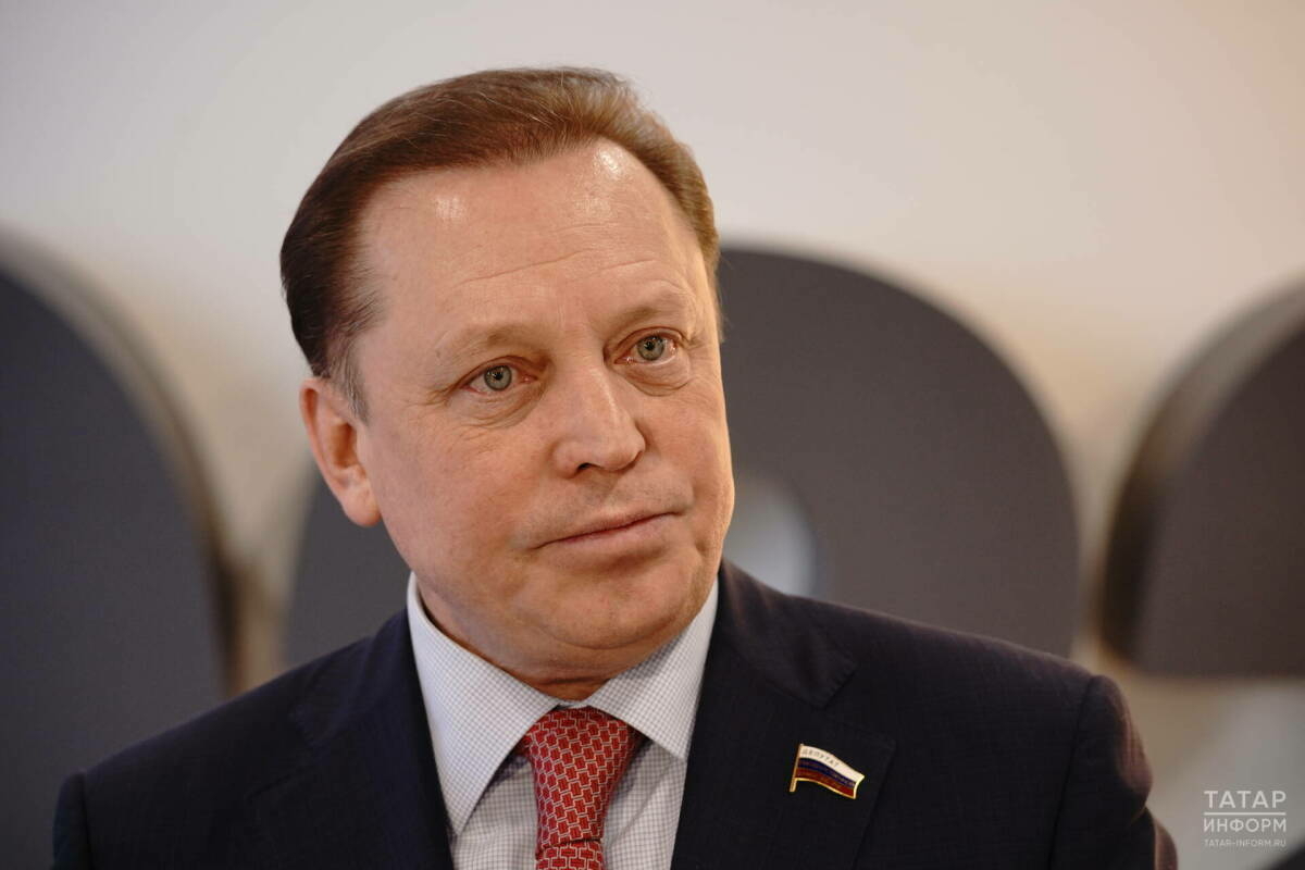 Айдар Метшин: Думаның VIII чакырылышы хәрбиләргә ярдәм итүне алгы планга куйган иде