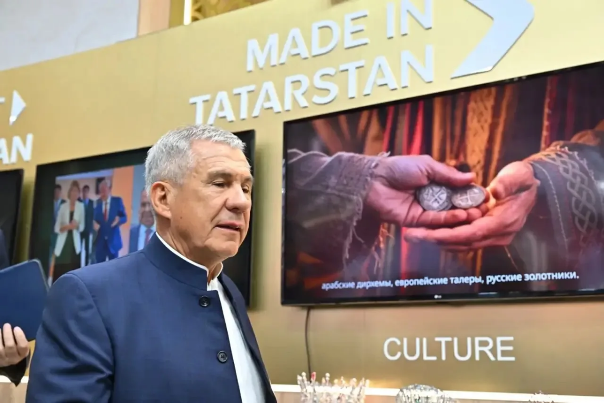 Татарстан Рәисе Санкт-Петербург халыкара икътисади форумы чараларында катнаша