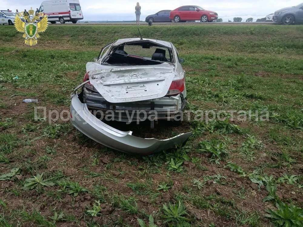 Әгерҗе районында юл читенә төшеп киткән машинада үсмер кыз һәлак булган