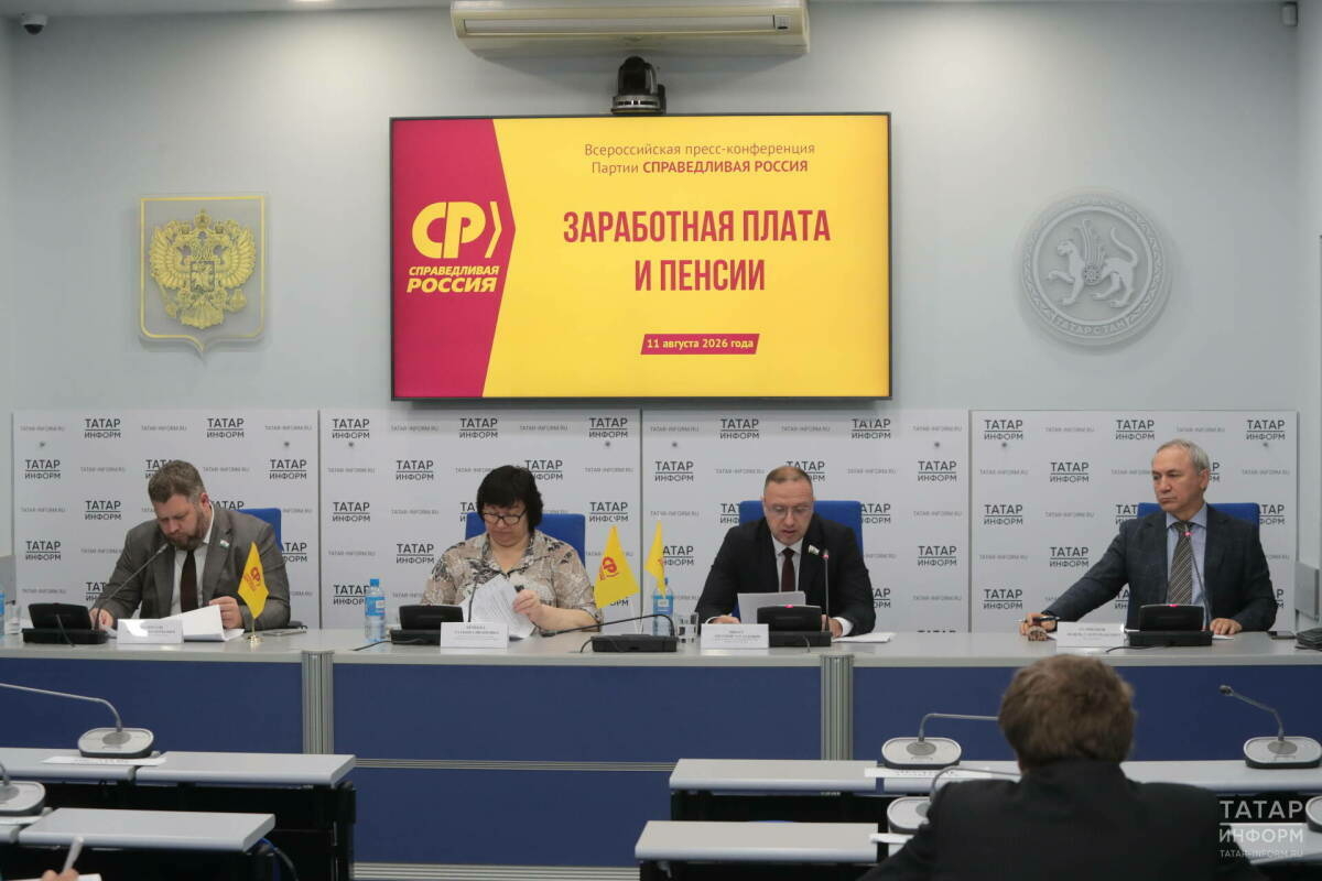 «Татар-информ»да эш хакы һәм пенсия белән тәэмин итү мәсьәләләре турында фикер алыштылар