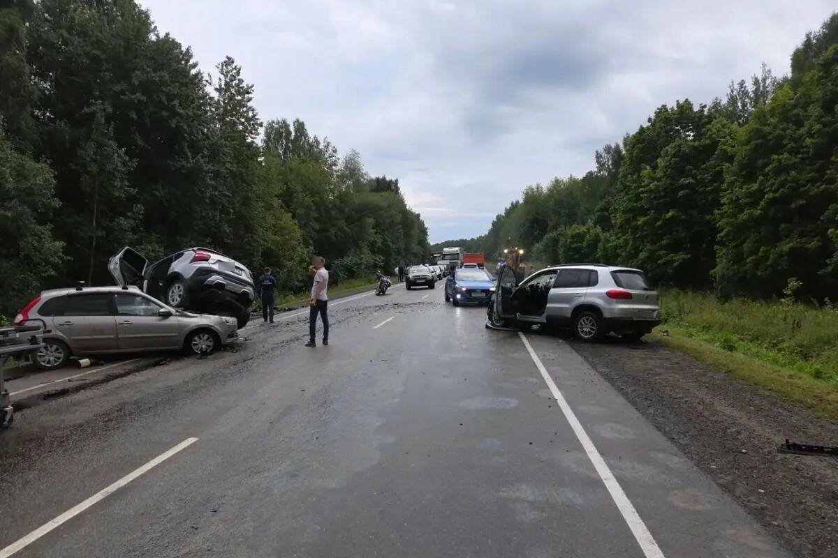 Татарстанда трассада юл-транспорт һәлакәтендә ике бала һәм бер хатын-кыз һәлак булган