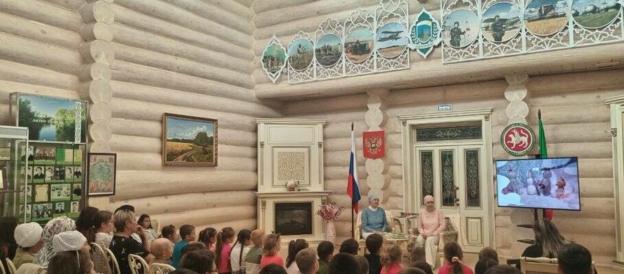 Әлмәтнең Габдрахман авылында әдәбият бәйрәме үтте