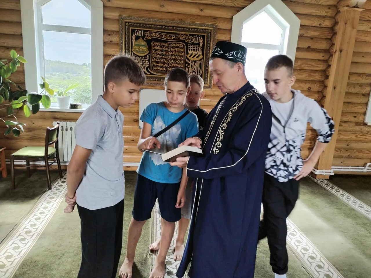 Кемерово өлкәсе Кышлау авылында балаларга исламның рухи кыйммәтләре турында сөйләделәр