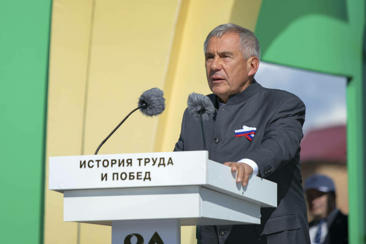 Татарстан Рәисе: Баулы җире күренекле нефтьчеләр өчен һөнәри осталык мәктәбенә әверелде