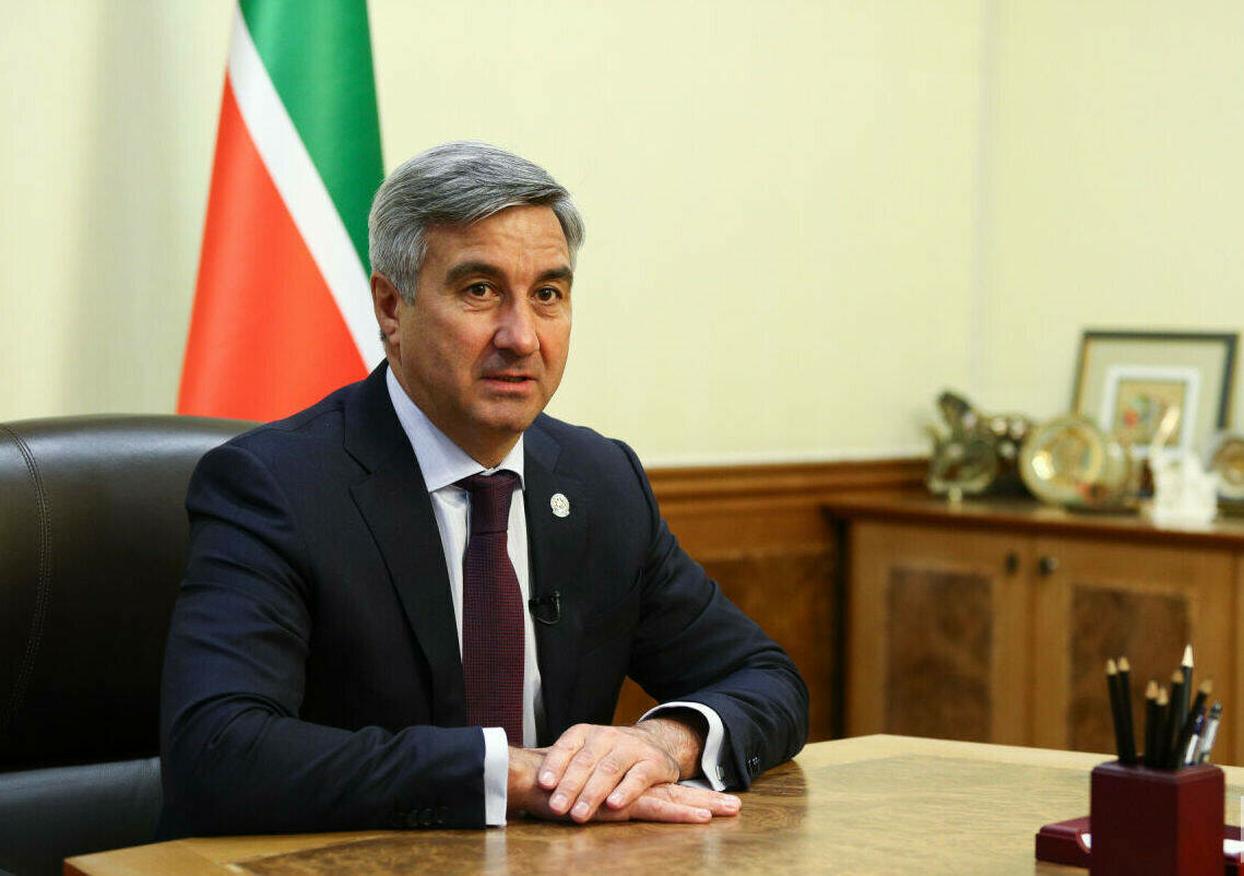 Васил Шәйхразыев эшлекле сәфәр белән Мәскәүгә бара