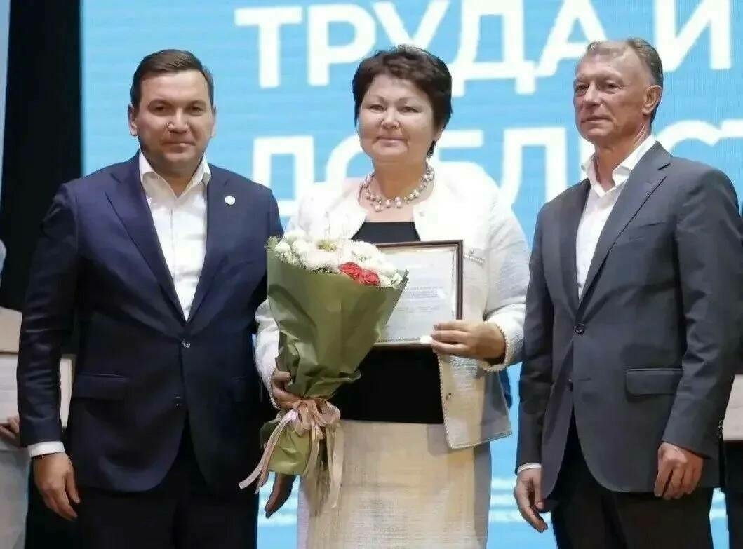 Апас районында хезмәт алдынгыларының казанышларын билгеләп үттеләр