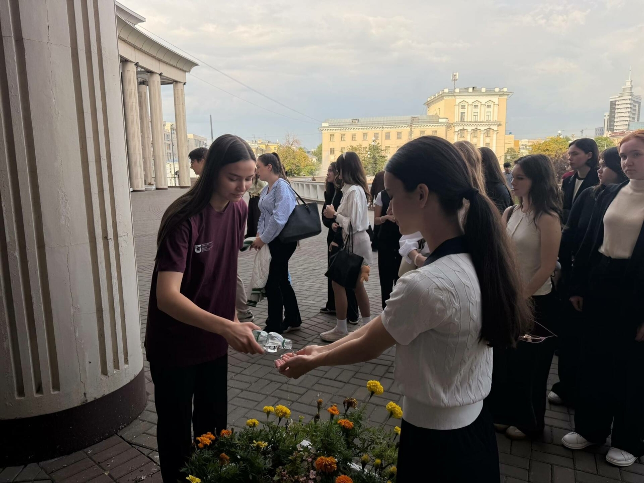 КФУ студентлары «Тормыш тамчысы» акциясенә кушылды