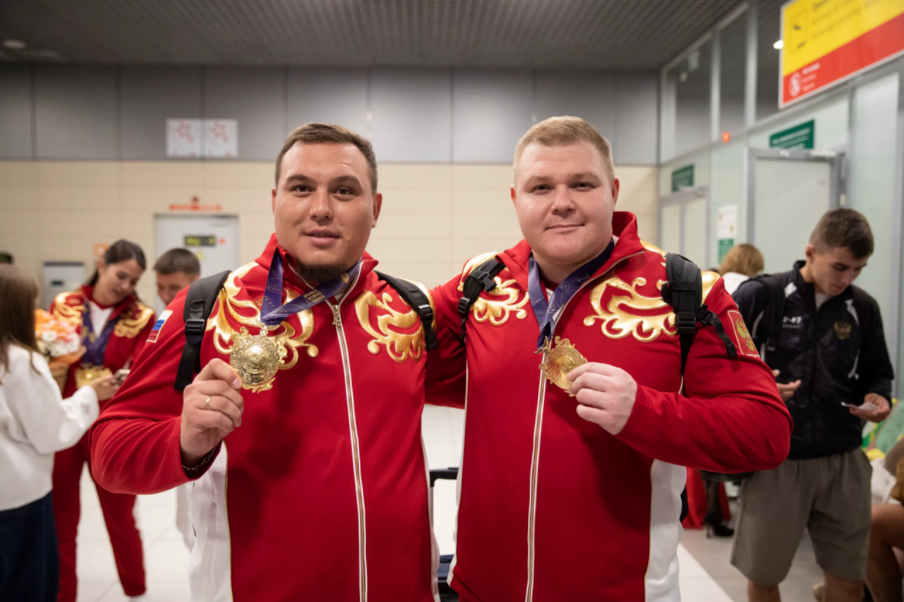 Казанда Бөтендөнья күчмә уеннары җиңүчеләрен каршы алдылар